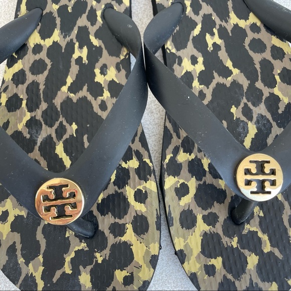 SOLD Tory Burch 6.5 - Picture 3 of 6